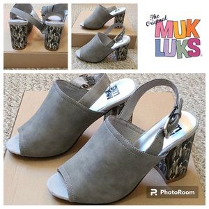 Muk Luks Wedge Sandals Size 9 Like New Without Box